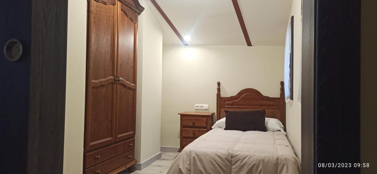 Hostal San Antonio Iscar Kültér fotó
